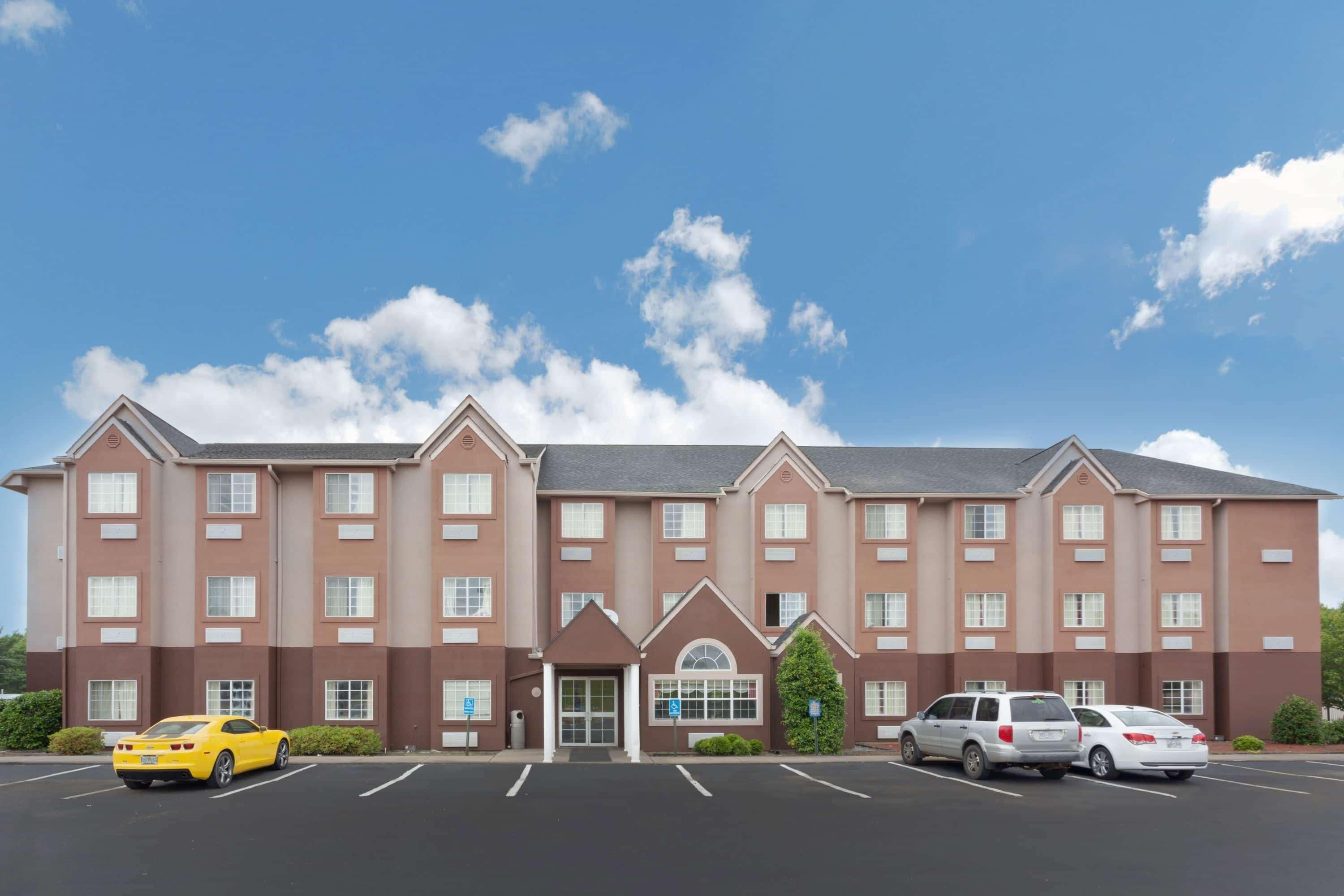 Microtel Inn & Suites By Wyndham Brandon Kültér fotó